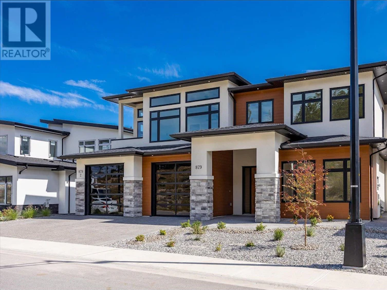 879 Loseth Drive, Kelowna, BC, V1P 0A8 - 2