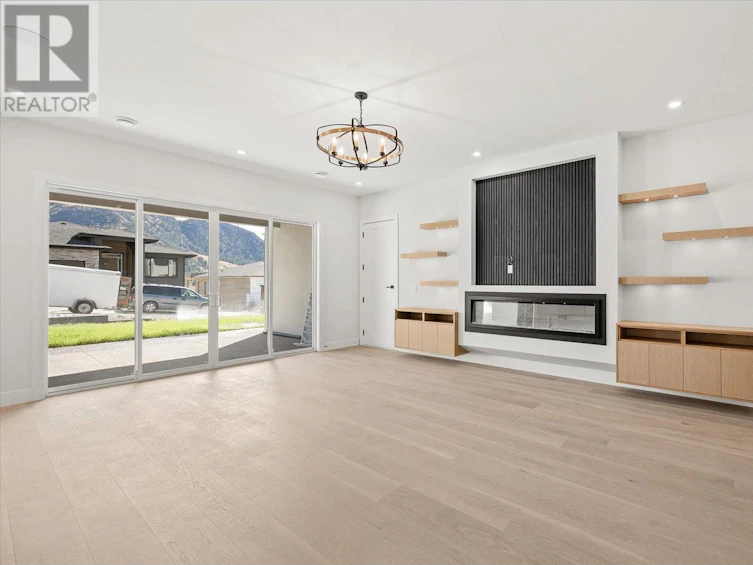 879 Loseth Drive, Kelowna, BC, V1P 0A8 - 7