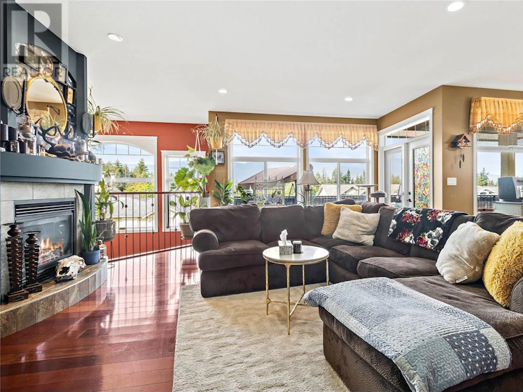 1700 Northeast 24 Street, Salmon Arm, BC, V1E 3M5 - 8