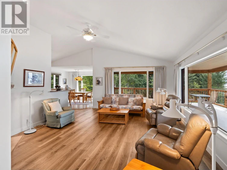 8636 Boultbee Road, Bridge Lake, BC, V0K 1X2 - 3