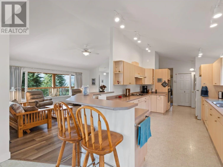 8636 Boultbee Road, Bridge Lake, BC, V0K 1X2 - 5