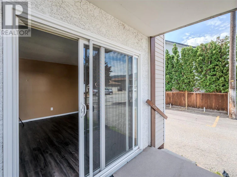 104-198 Roy Avenue, Penticton, BC, V2A 3M9 - 16