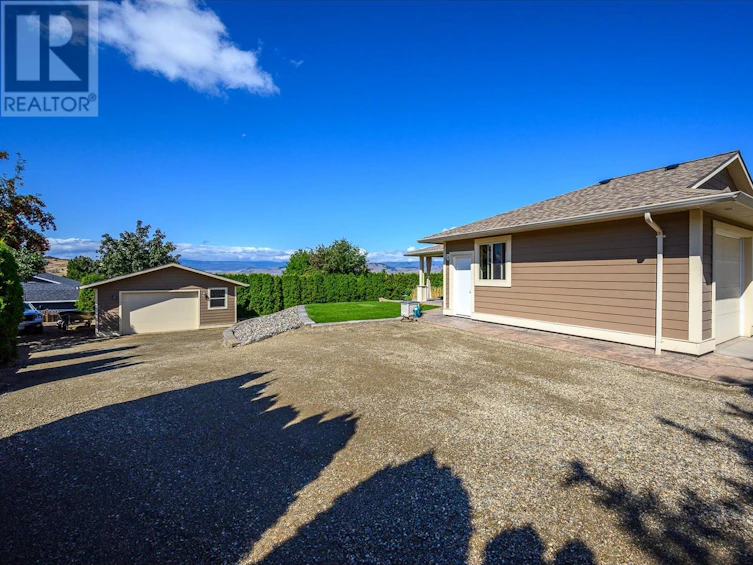 520 Crestview Drive, Coldstream, BC, V1B 2X6 - 42