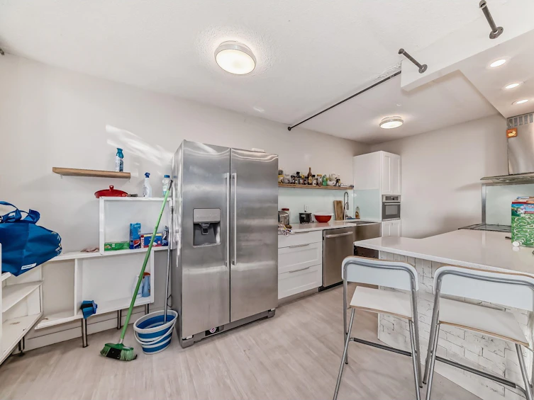 215-13910 Stony Plain Road NW, Edmonton, AB, T5N 3R2 - 18