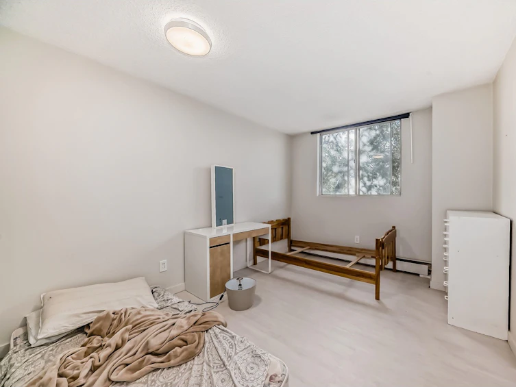 215-13910 Stony Plain Road NW, Edmonton, AB, T5N 3R2 - 30