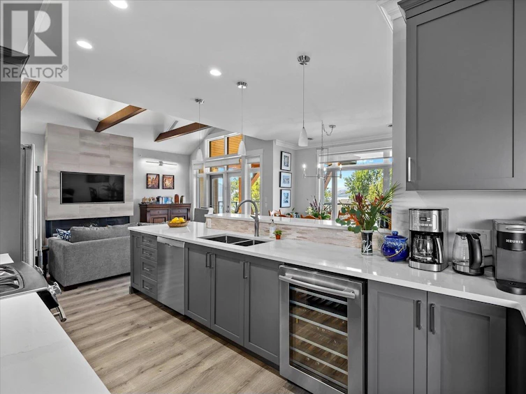 401-2901 Abbott Street, Kelowna, BC, V1Y 1G7 - 11