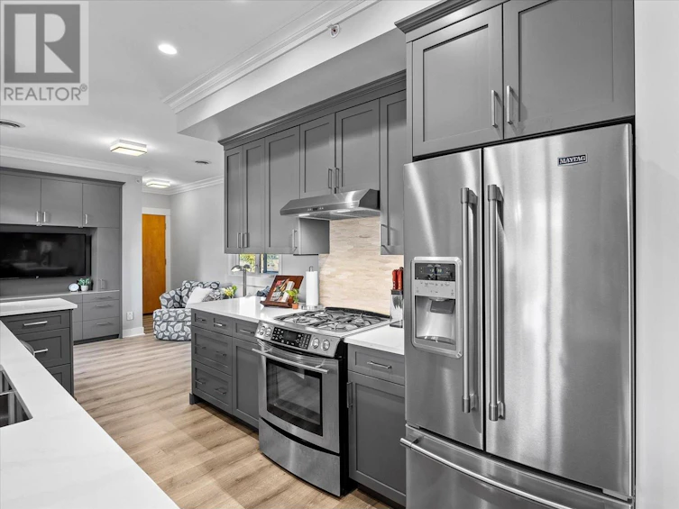 401-2901 Abbott Street, Kelowna, BC, V1Y 1G7 - 9