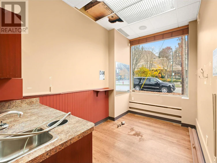5301 Joyce Street, Vancouver, BC, V5R 4H3 - 15