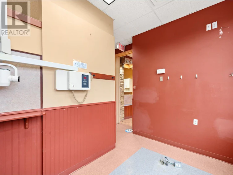 5301 Joyce Street, Vancouver, BC, V5R 4H3 - 5