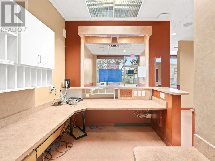 5301 Joyce Street, Vancouver, BC, V5R 4H3 - 8