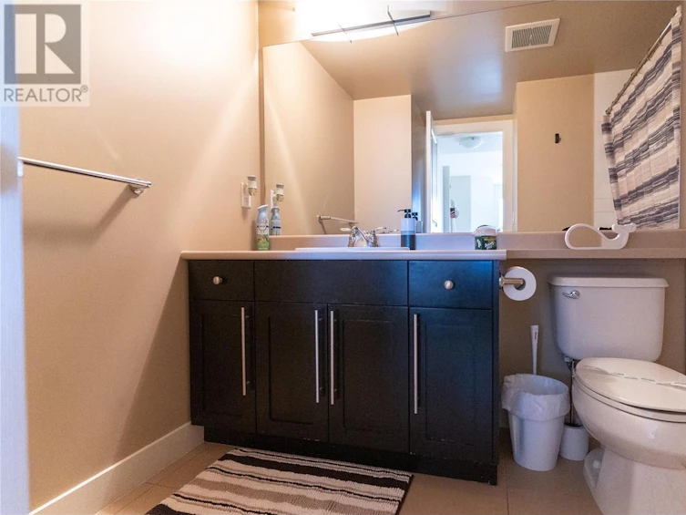 310-1093 Sunset Drive, Kelowna, BC, V1Y 9Z4 - 13
