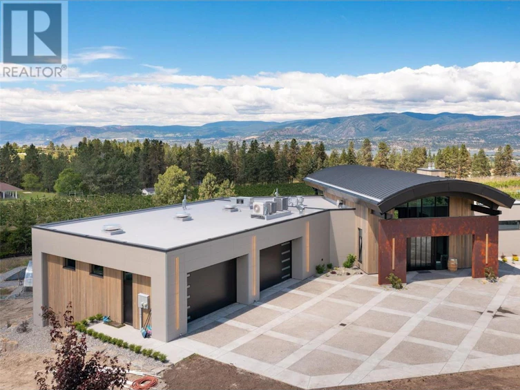 4275 Todd Road, Kelowna, BC, V1W 4B8 - 2