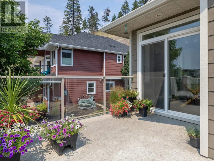 1402 Rocky Point Drive, Kelowna, BC, V1V 2Z9 - 13