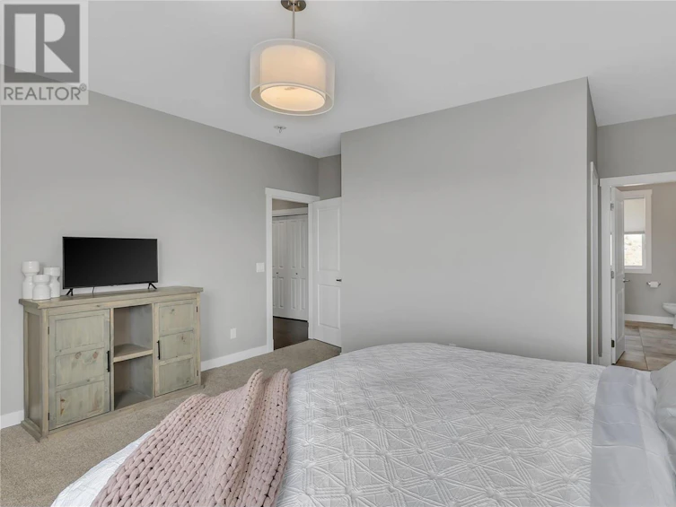 1402 Rocky Point Drive, Kelowna, BC, V1V 2Z9 - 15