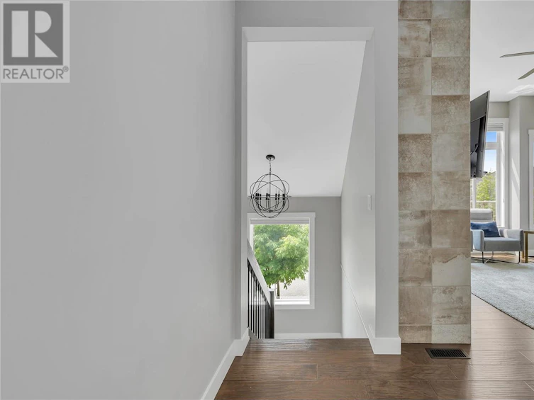 1402 Rocky Point Drive, Kelowna, BC, V1V 2Z9 - 23