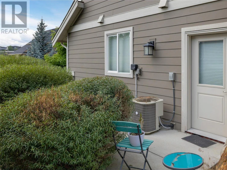 1402 Rocky Point Drive, Kelowna, BC, V1V 2Z9 - 29