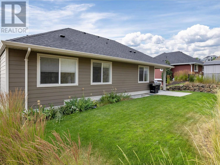 1402 Rocky Point Drive, Kelowna, BC, V1V 2Z9 - 40