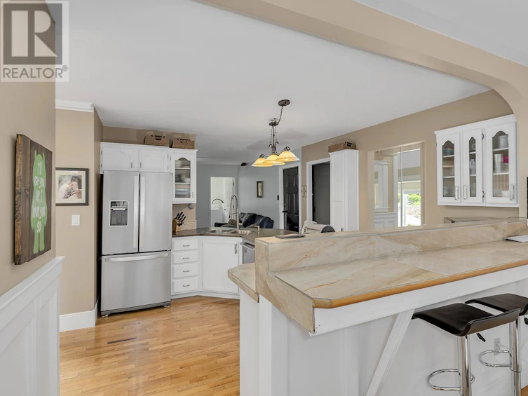 723 Cassiar Place, Kelowna, BC, V1V 1M6 - 11