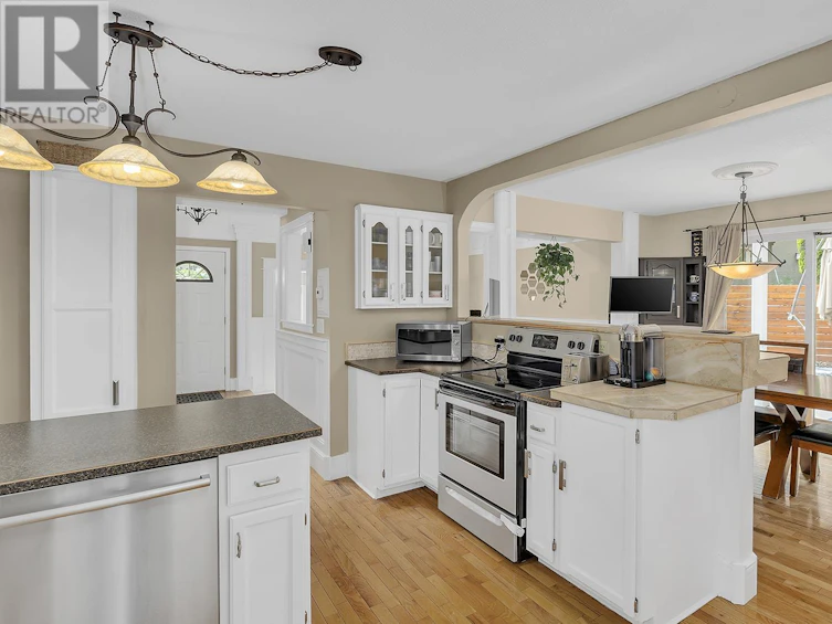 723 Cassiar Place, Kelowna, BC, V1V 1M6 - 13
