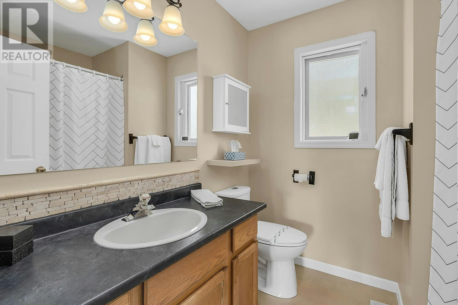 723 Cassiar Place, Kelowna, BC, V1V 1M6 - 28