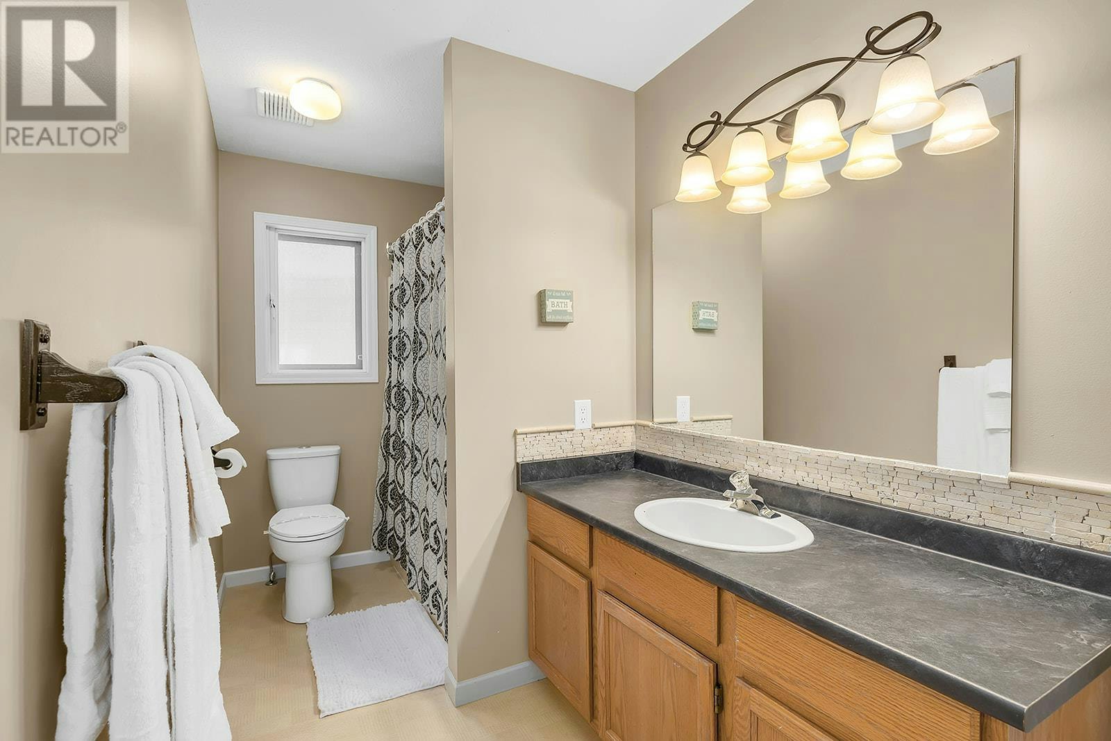723 Cassiar Place, Kelowna, BC, V1V 1M6 - 29