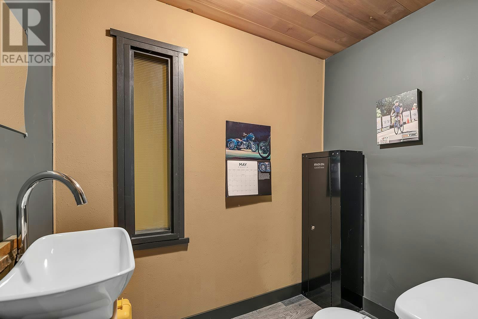 723 Cassiar Place, Kelowna, BC, V1V 1M6 - 34