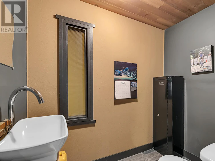 723 Cassiar Place, Kelowna, BC, V1V 1M6 - 34