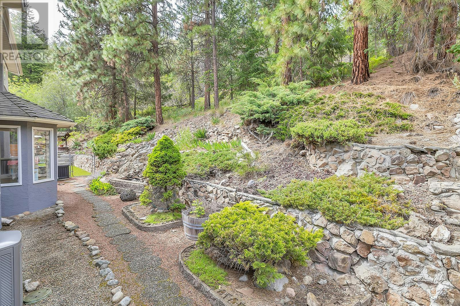 723 Cassiar Place, Kelowna, BC, V1V 1M6 - 36