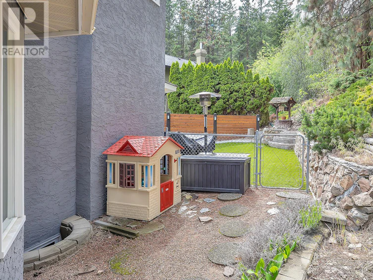 723 Cassiar Place, Kelowna, BC, V1V 1M6 - 41