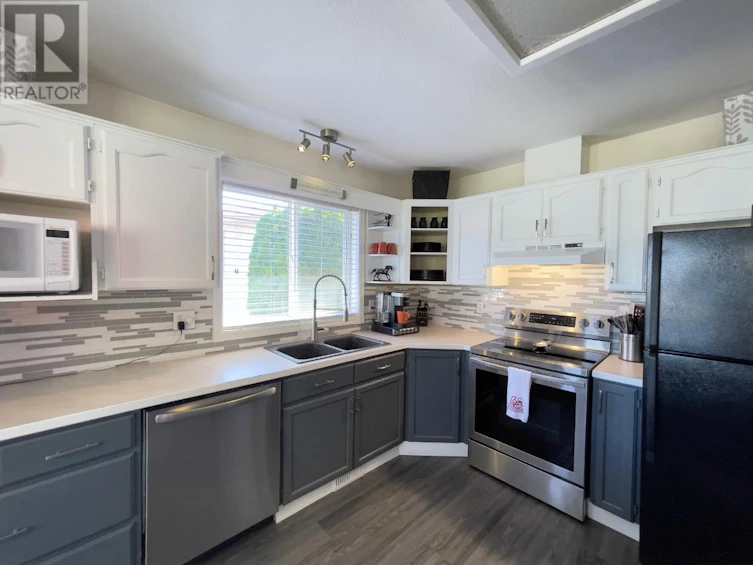 149-1634 Carmi Avenue, Penticton, BC, V2A 8K5 - 3