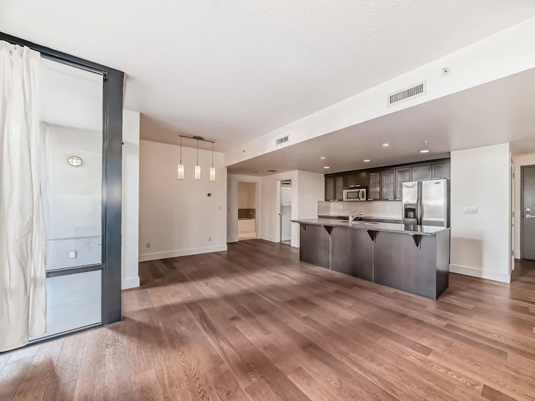306-10028 119 Street NW, Edmonton, AB, T5K 1Y8 - 20