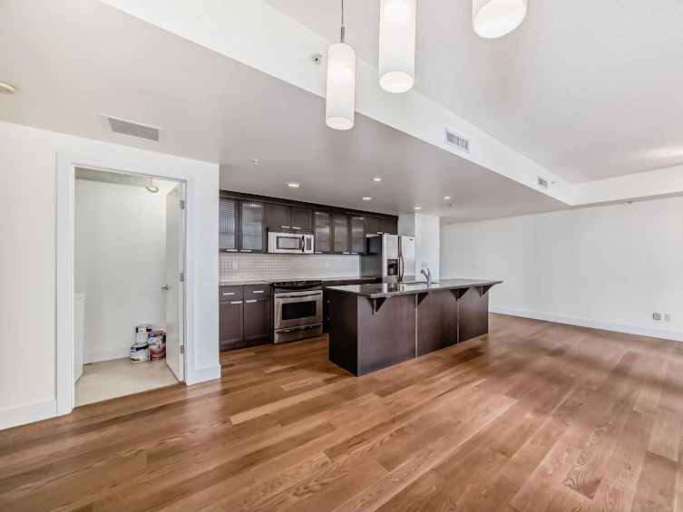 306-10028 119 Street NW, Edmonton, AB, T5K 1Y8 - 21