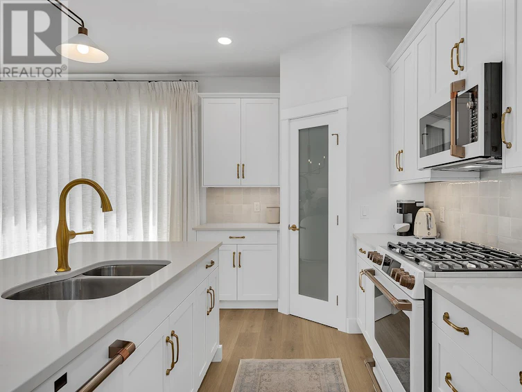 1890 Viewpoint Crescent, Westbank, BC, V1Z 4E1 - 10