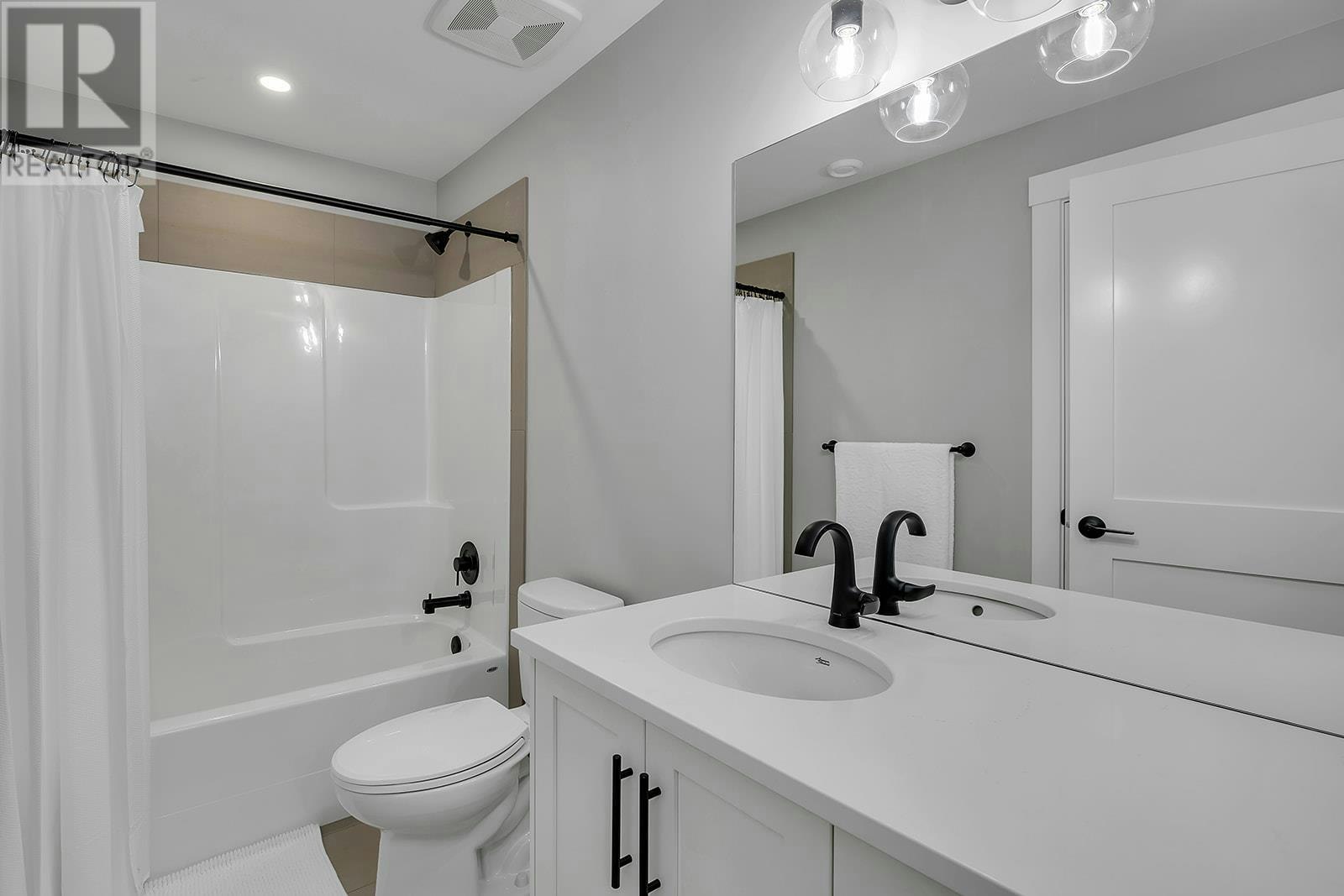 1890 Viewpoint Crescent, Westbank, BC, V1Z 4E1 - 35
