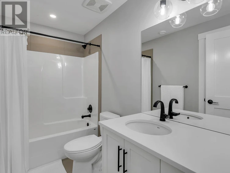 1890 Viewpoint Crescent, Westbank, BC, V1Z 4E1 - 35