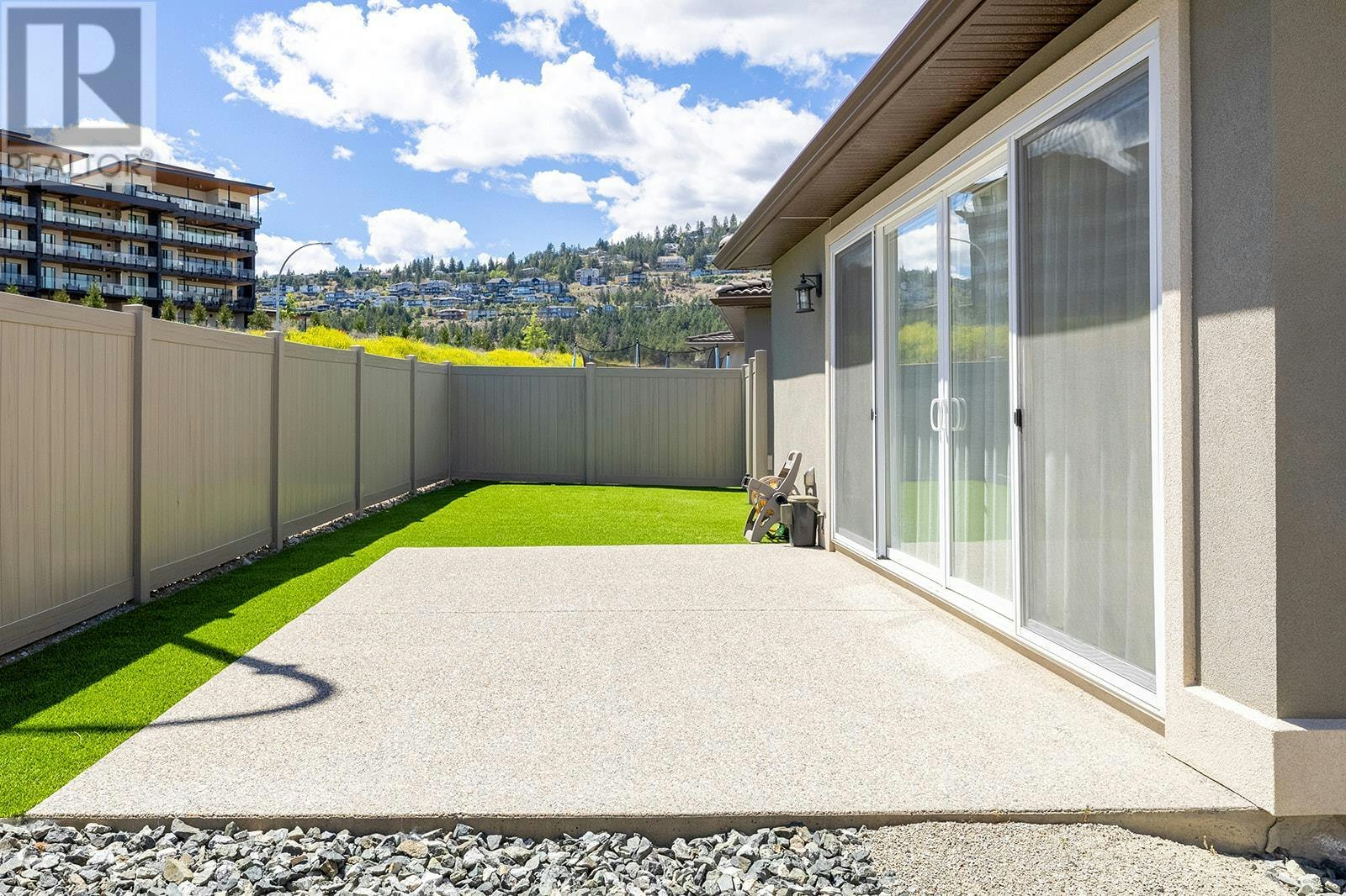 1890 Viewpoint Crescent, Westbank, BC, V1Z 4E1 - 43