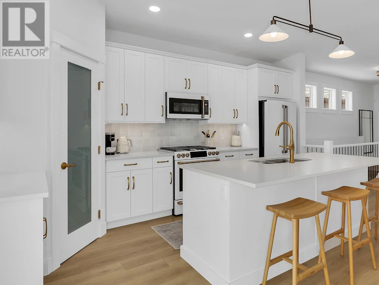 1890 Viewpoint Crescent, Westbank, BC, V1Z 4E1 - 7