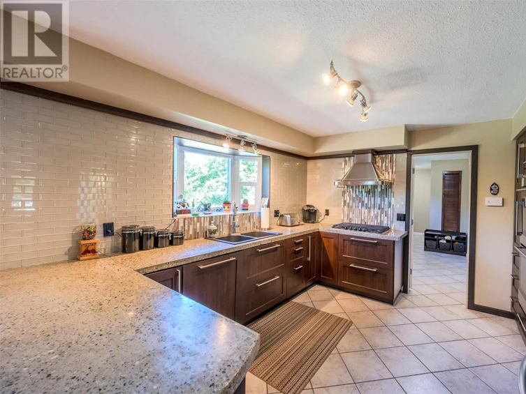 10112 Beavis Place, Summerland, BC, V0H 1Z2 - 19