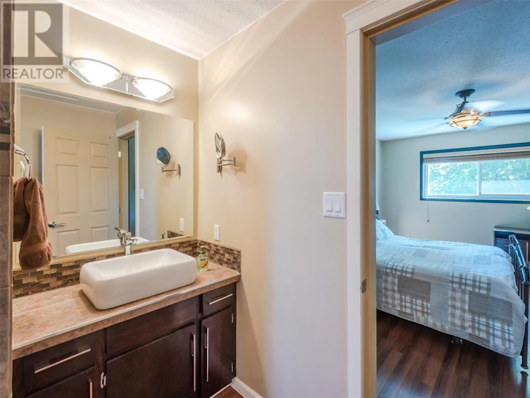 10112 Beavis Place, Summerland, BC, V0H 1Z2 - 39