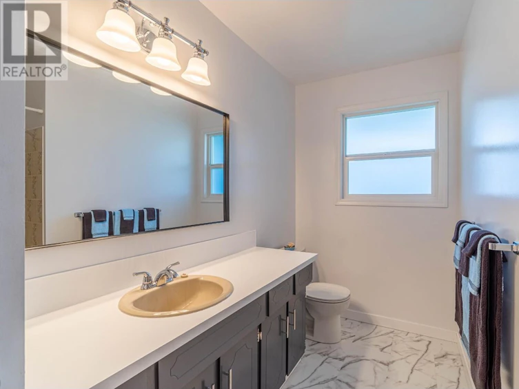 2120 Omineca Drive Drive, Kamloops, BC, V2E 1T9 - 30