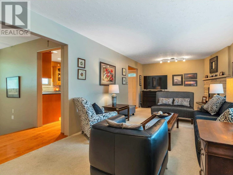 905 Crestwood Drive, Coquitlam, BC, V3J 5S4 - 9
