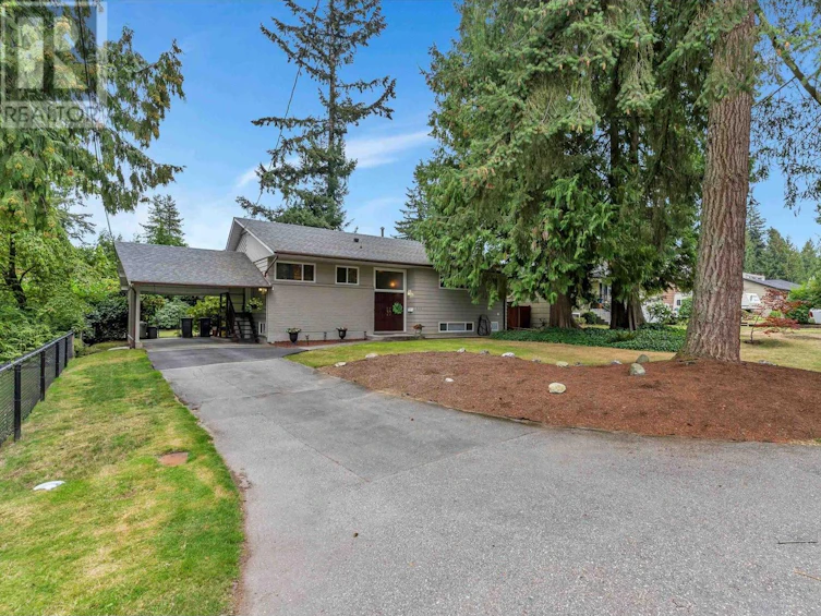 905 Crestwood Drive, Coquitlam, BC, V3J 5S4 - 3