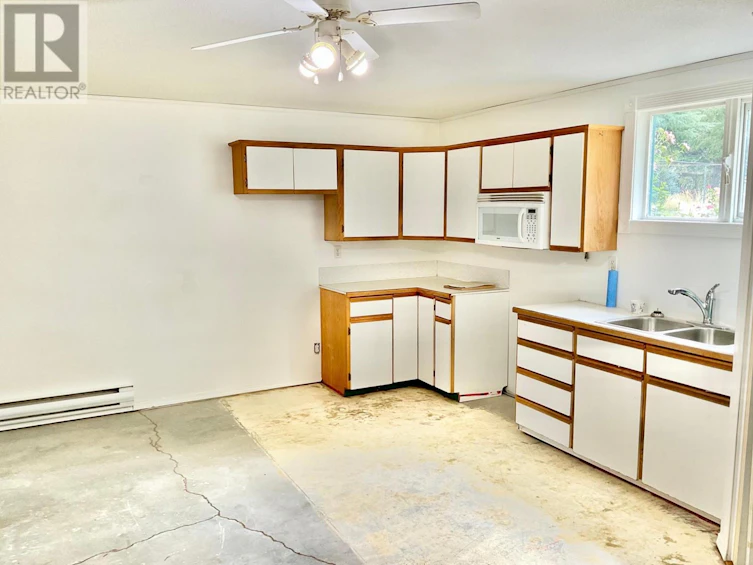 541 Kimberley N Avenue, Greenwood, BC, V0H 1J0 - 34
