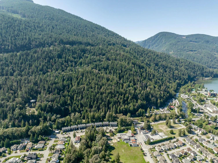 MCCOMBS Drive|Harrison Hot Springs, Harrison Hot Springs, BC, V0M 1K0 - 32