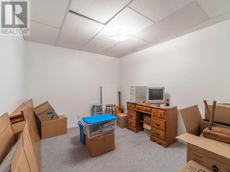 2044 Paul Lake Road, Kamloops, BC, V2H 1N8 - 27