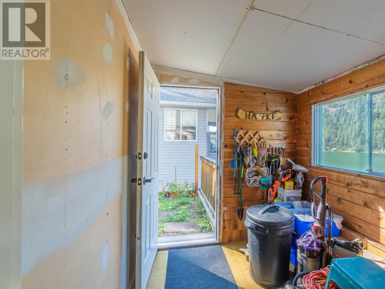 2044 Paul Lake Road, Kamloops, BC, V2H 1N8 - 28