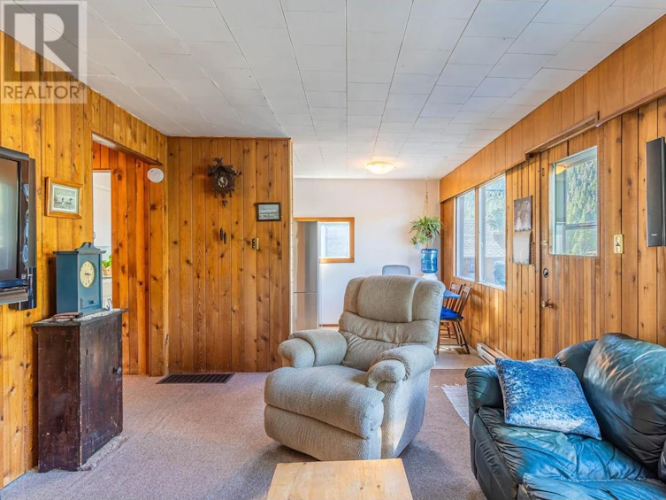 2044 Paul Lake Road, Kamloops, BC, V2H 1N8 - 11