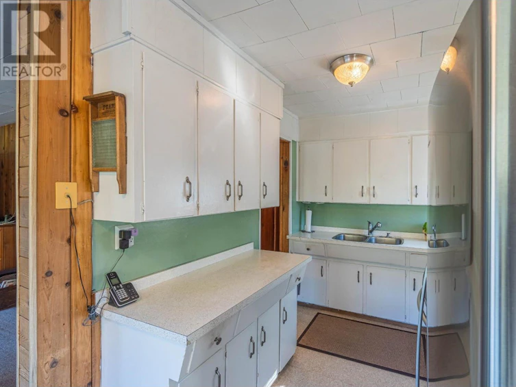 2044 Paul Lake Road, Kamloops, BC, V2H 1N8 - 15