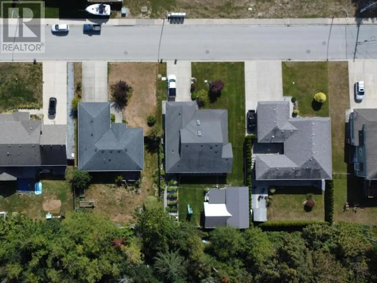 7313 Kemano Street, Powell River, BC, V8A 0A8 - 11