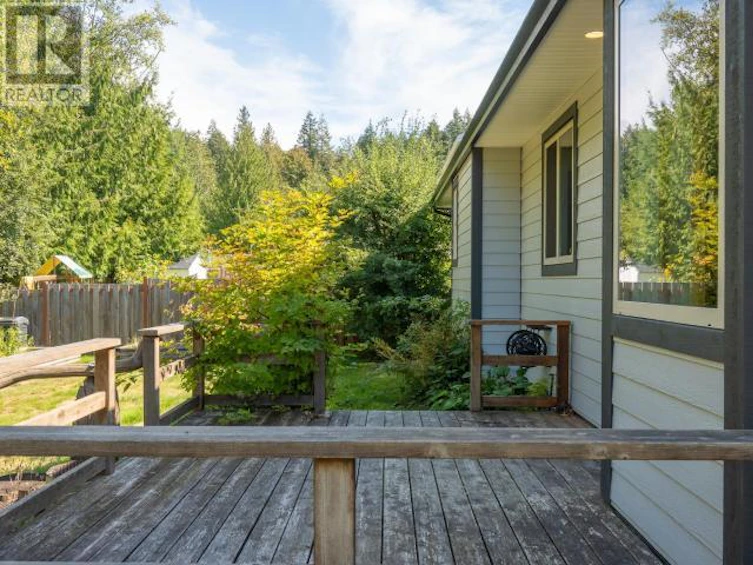 7313 Kemano Street, Powell River, BC, V8A 0A8 - 14